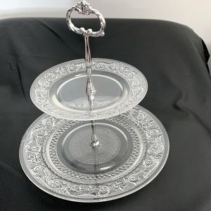HOST PICK… Vintage Dessert 2 Tier Platter